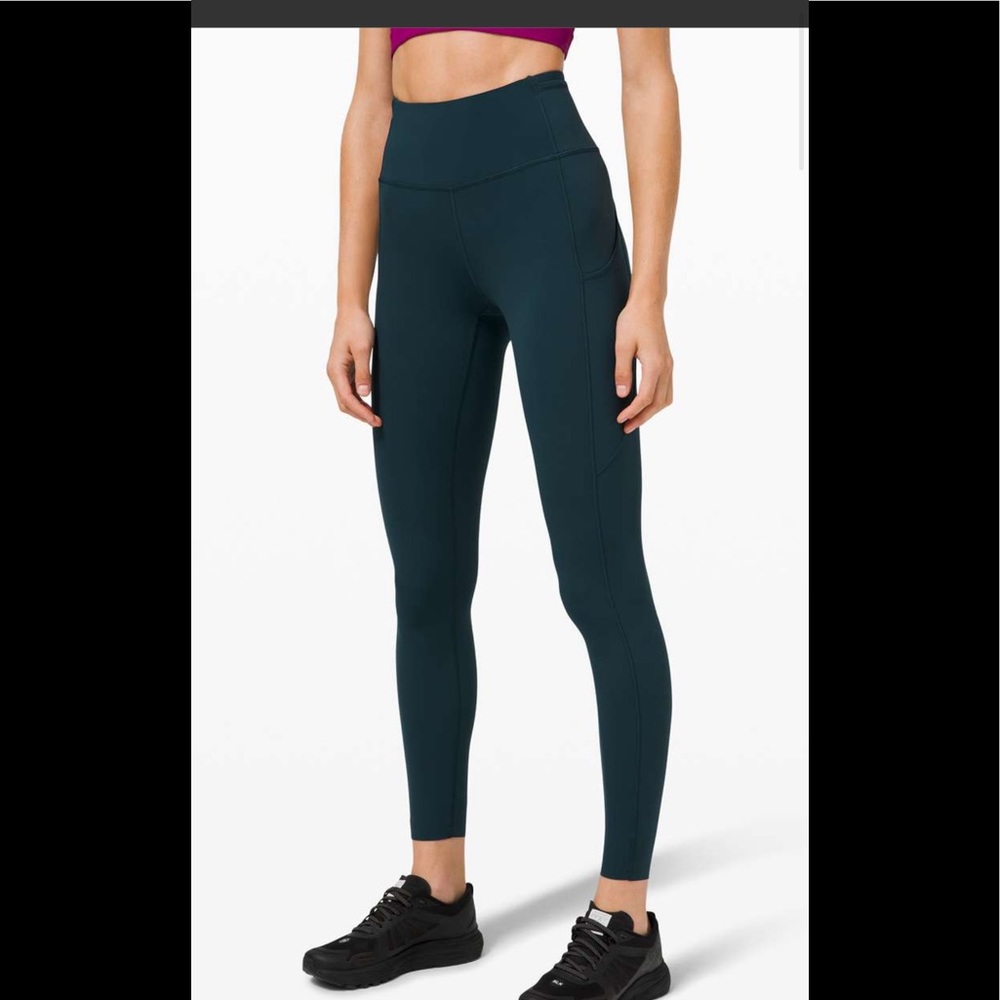 Lululemon Fast and Free Tight 25” Submarine, sz 4